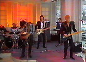 {short description of image}